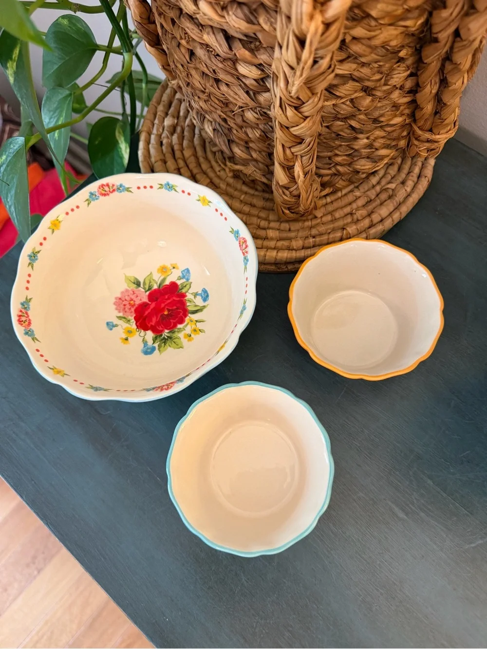 The Pioneer Woman Flea Market 3-Piece Ceramic Nesting Bowl Set Floral Retired